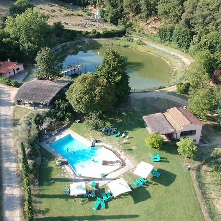 Agriturismo Fattoria Celle 필리네발다르노 외부 사진